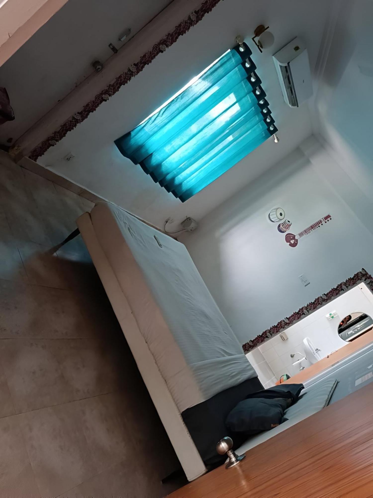 Ronne'S Little Baga Service Apartments Kültér fotó