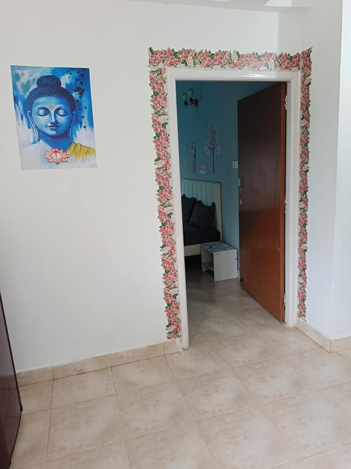 Ronne'S Little Baga Service Apartments Kültér fotó